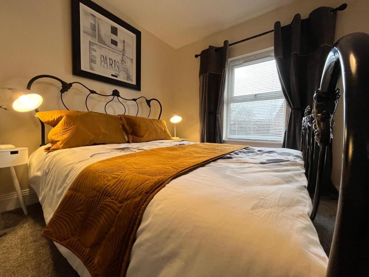 York Centre 2 Bedroom Renovated Flat, 8 Escrick Street Exterior foto